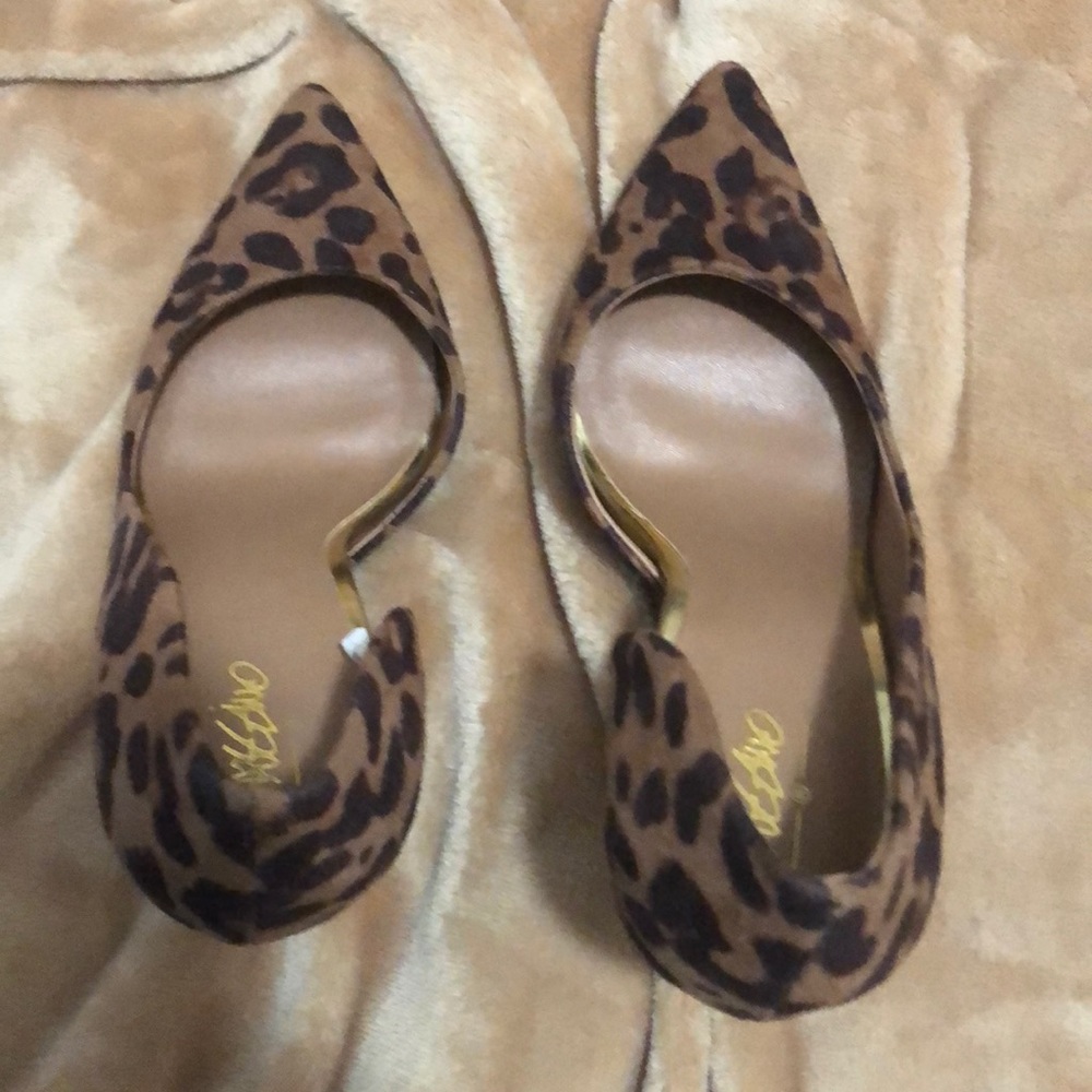 Mossimo Lainee size 7